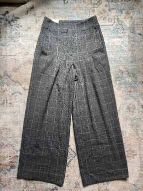 Banana Republic Pleated Wide Leg Pants
